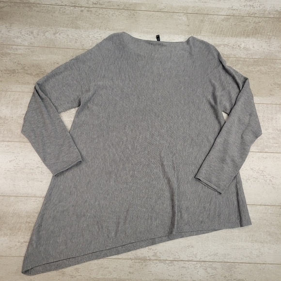 Eileen Fisher Grey Asymmetrical Knit Sweater Size Medium - Picture 4 of 4